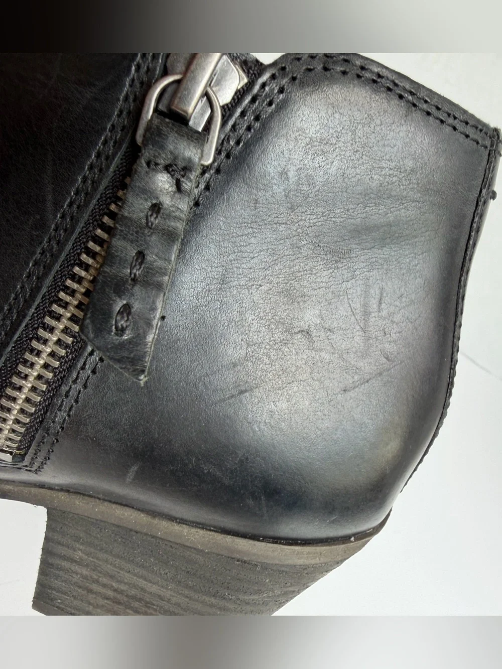 FRYE Judith Leather Ankle Boots Black Booties Block Heel
